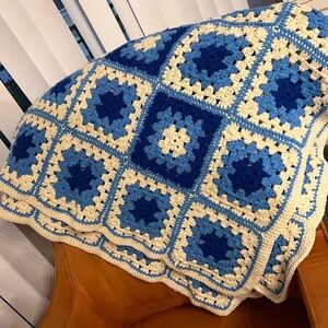 Gorgeous Hand Knit Tarheel Blue Crochet Quilt 6'x7' Large